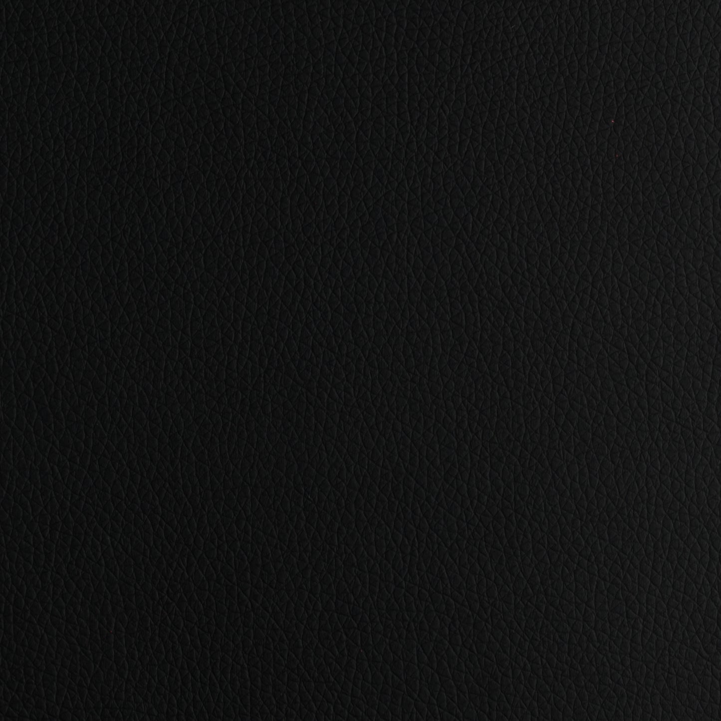 P02 Black